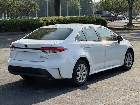 Used 2024 Toyota Corolla LE FWD image 4