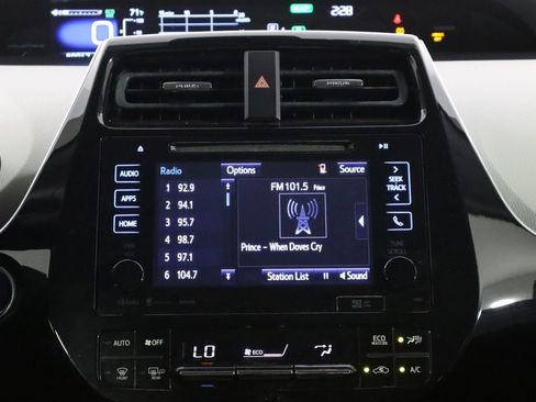 Used 2017 Toyota Prius Prime Premium FWD image 24