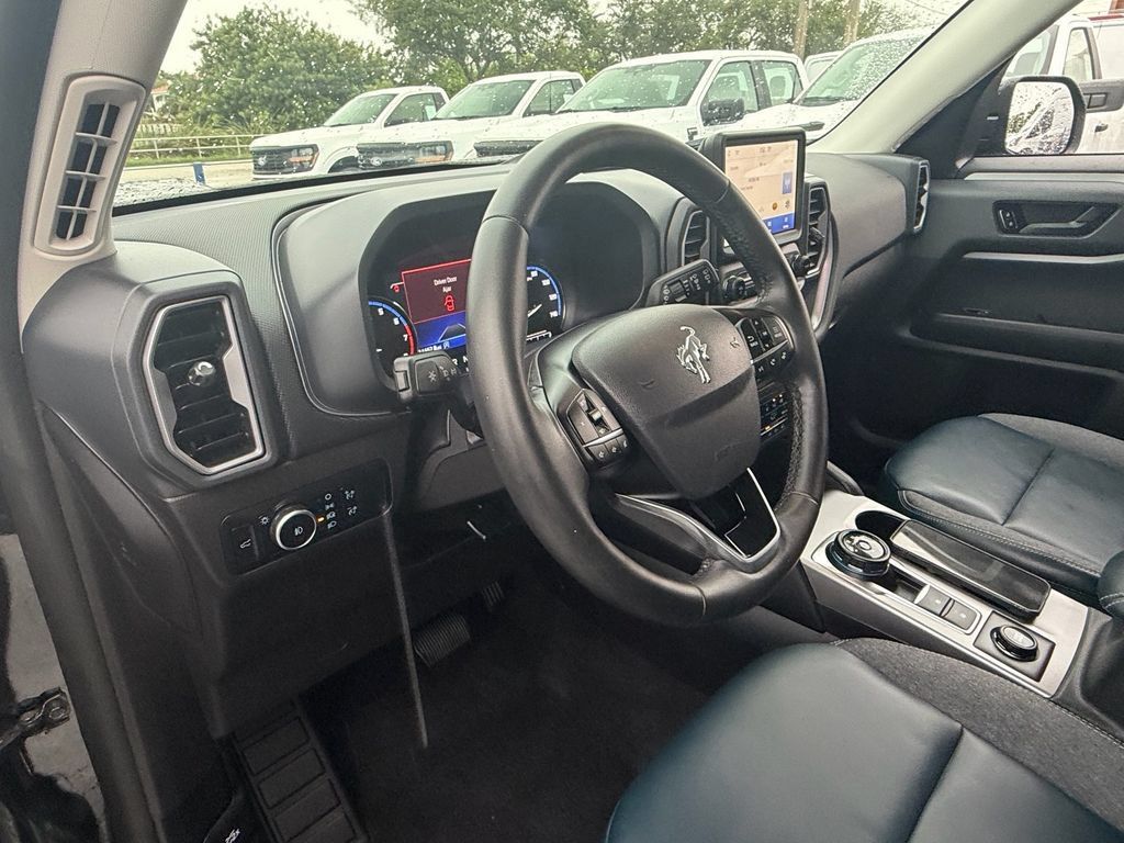 Used 2024 Ford Bronco Sport Outer Banks AWD/4WD image 10