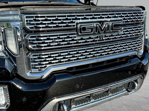 Used 2020 GMC Sierra 2500 Denali w/ Denali Ultimate Package AWD/4WD image 34