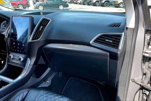 Used 2024 Ford Edge Titanium AWD/4WD image 26