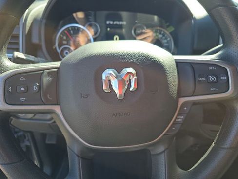 Used 2024 RAM 3500 Tradesman w/ Chrome Appearance Group AWD/4WD image 28