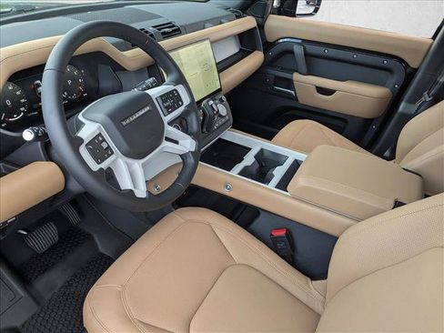Used 2026 Land Rover Defender 110 S AWD/4WD image 3