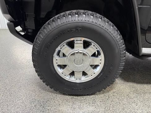 Used 2003 HUMMER H2 w/ Preferred Equipment Group AWD/4WD image 28
