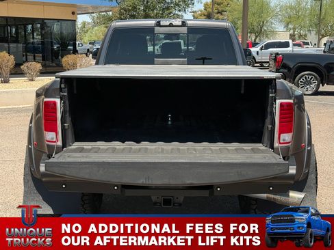 Used 2018 RAM 3500 Laramie w/ Cold Weather Group AWD/4WD image 7