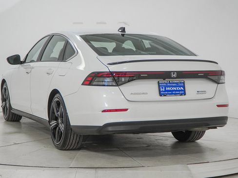 Used 2023 Honda Accord Sport image 8