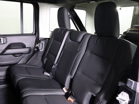 Used 2020 Jeep Wrangler Unlimited Sahara w/ Uconnect 4C Nav & Sound Group image 24