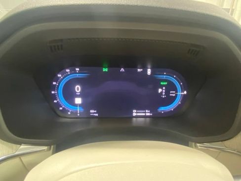 Certified 2023 Volvo XC60 T8 Plus w/ Climate Package AWD/4WD image 15