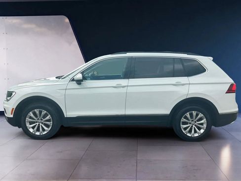 Used 2018 Volkswagen Tiguan SE FWD image 2