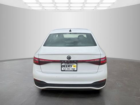 Used 2025 Volkswagen Jetta Sport image 7