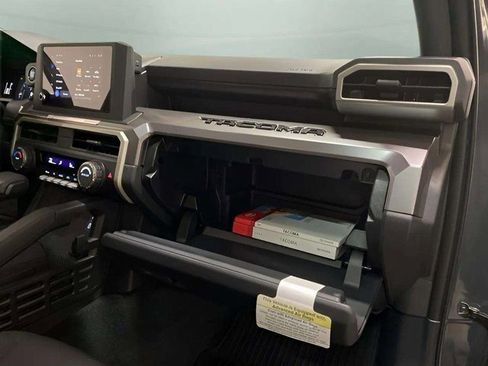 Used 2025 Toyota Tacoma SR5 image 74