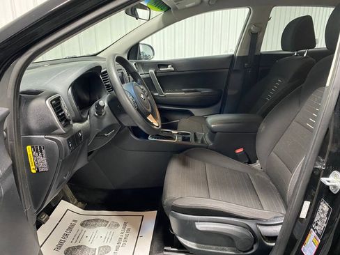 Used 2018 Kia Sportage LX image 5