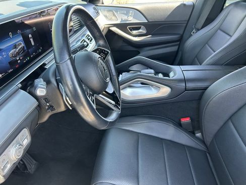 Used 2024 Mercedes-Benz GLS 450 4MATIC image 29