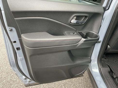 Used 2023 Honda Ridgeline Black Edition image 13