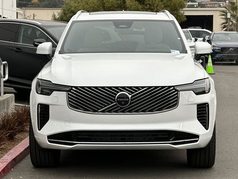 New 2026 Volvo XC90 B6 Plus w/ Protection Package Premier AWD/4WD image 10