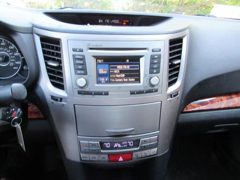 Used 2012 Subaru Legacy 2.5i Limited AWD/4WD image 20