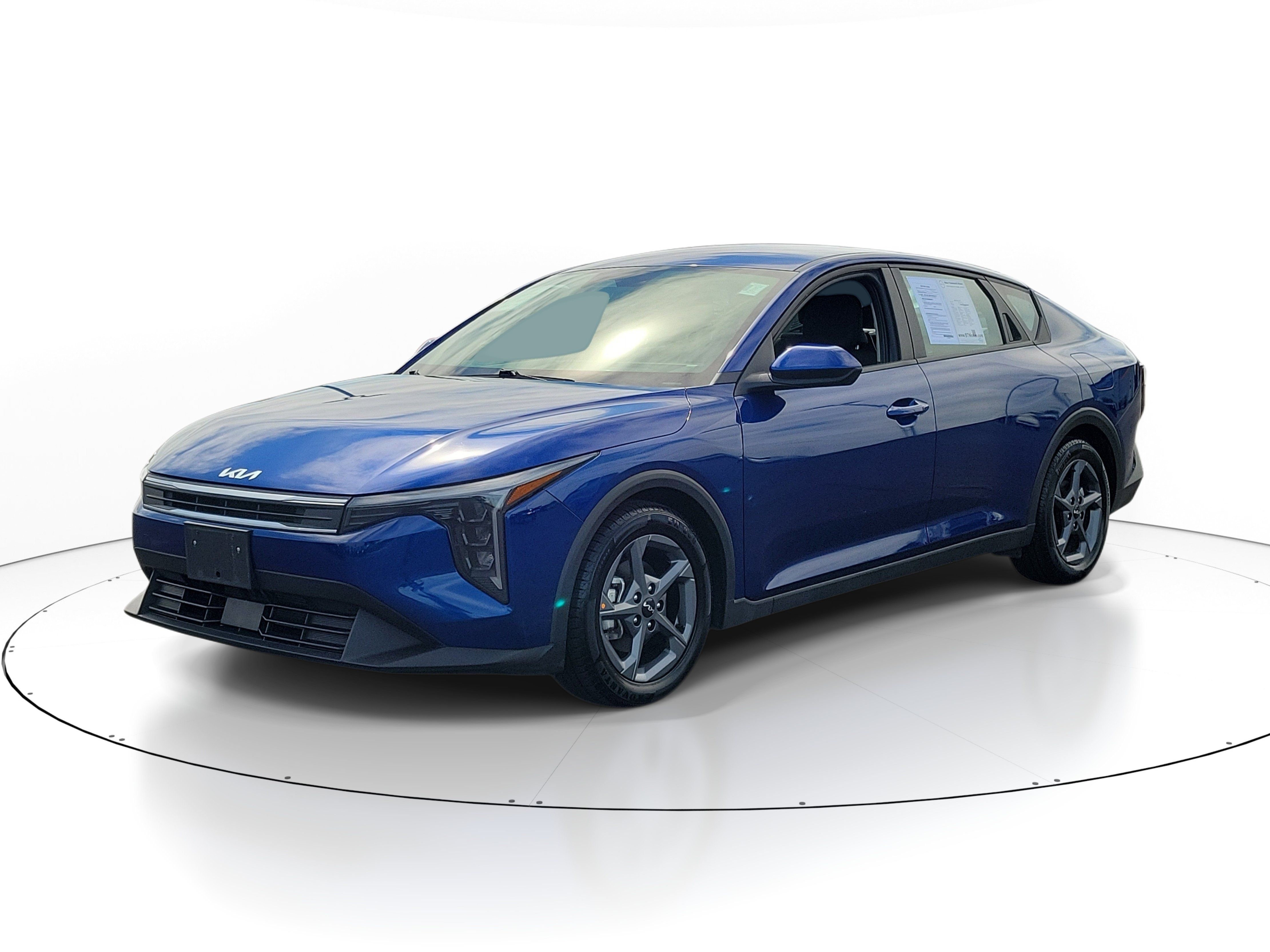 Used 2025 Kia K4 FWD image 2
