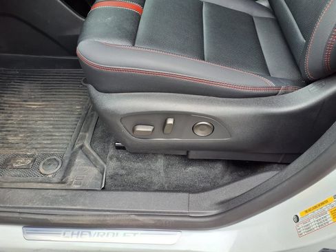 Used 2024 Chevrolet Traverse RS w/ LPO, Floor Liner Package AWD/4WD image 20