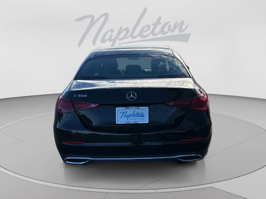 Used 2025 Mercedes-Benz C 300 Sedan image 4