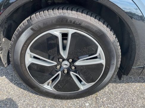 Certified 2023 Ford Mustang Mach-E Premium AWD/4WD image 4