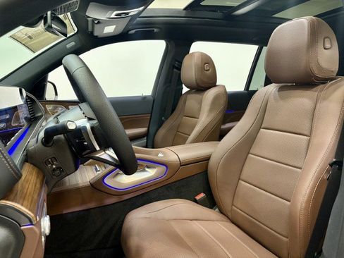 New 2026 Mercedes-Benz GLS 450 4MATIC image 6