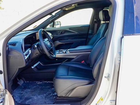 Certified 2024 Cadillac Lyriq Luxury RWD image 13