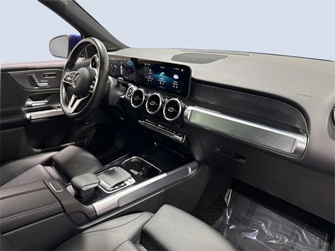 Used 2020 Mercedes-Benz GLB 250 GLB 250 image 12