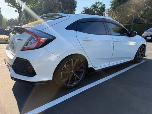 Used 2019 Honda Civic Sport image 5