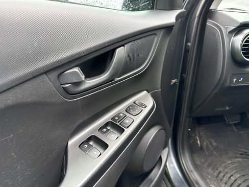 Used 2018 Hyundai Kona SEL AWD/4WD image 20