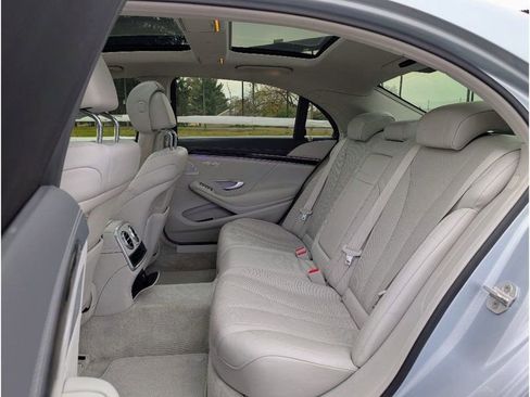 Used 2016 Mercedes-Benz S 550 4MATIC Sedan w/ Premium Package image 17