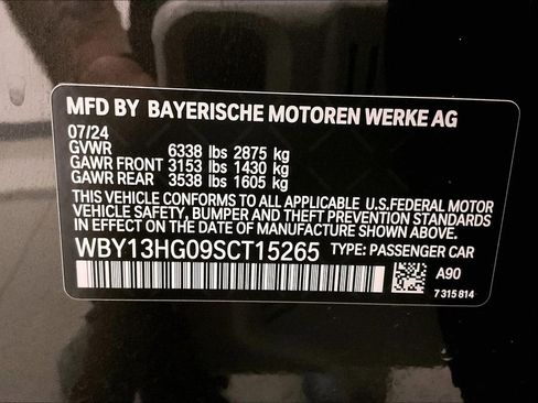 Used 2025 BMW i5 xDrive40 w/ Premium Package image 32