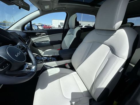 New 2025 Kia Sportage EX w/ EX Premium Package AWD/4WD image 11