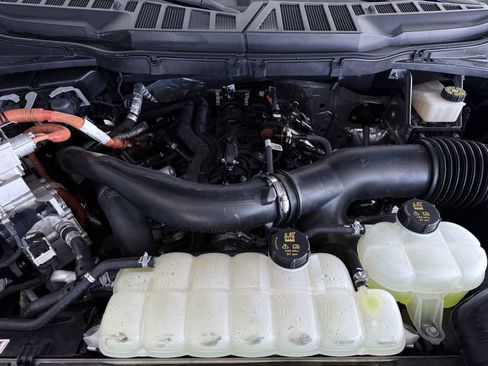 Used 2024 Ford F150 Lariat w/ FX4 Off-Road Package image 22