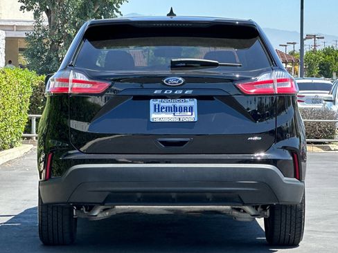 Used 2024 Ford Edge SE image 5