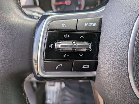 Used 2022 Kia Sorento S w/ Panoramic Sunroof Package AWD/4WD image 19