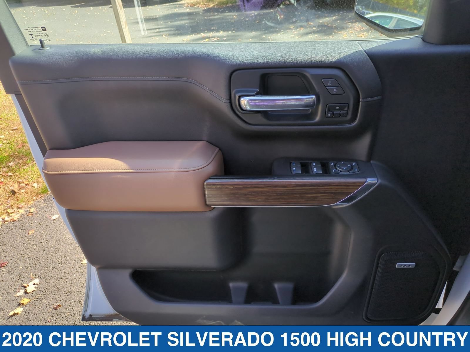 Used 2020 Chevrolet Silverado 1500 High Country w/ Technology Package AWD/4WD image 12