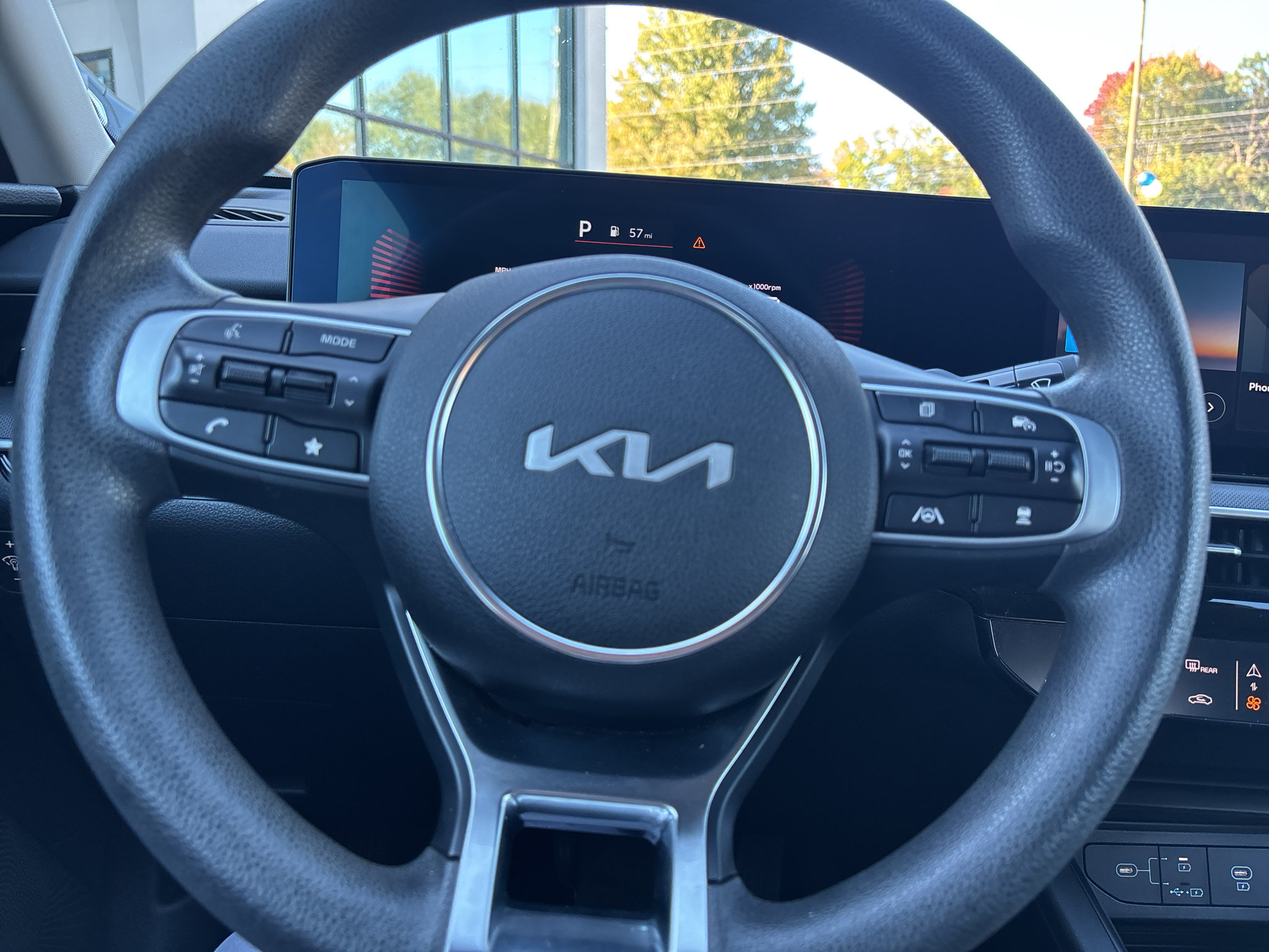 Used 2025 Kia K5 LXS FWD image 9