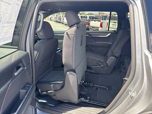 New 2026 GMC Acadia Elevation image 34