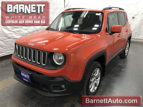Used 2017 Jeep Renegade Latitude w/ Popular Equipment Group image 1