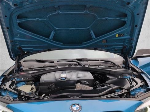 Used 2018 BMW M2 image 22