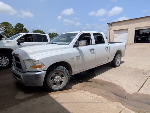 Used 2011 RAM 2500 ST w/ ST Popular Equipment Group RWD image 2