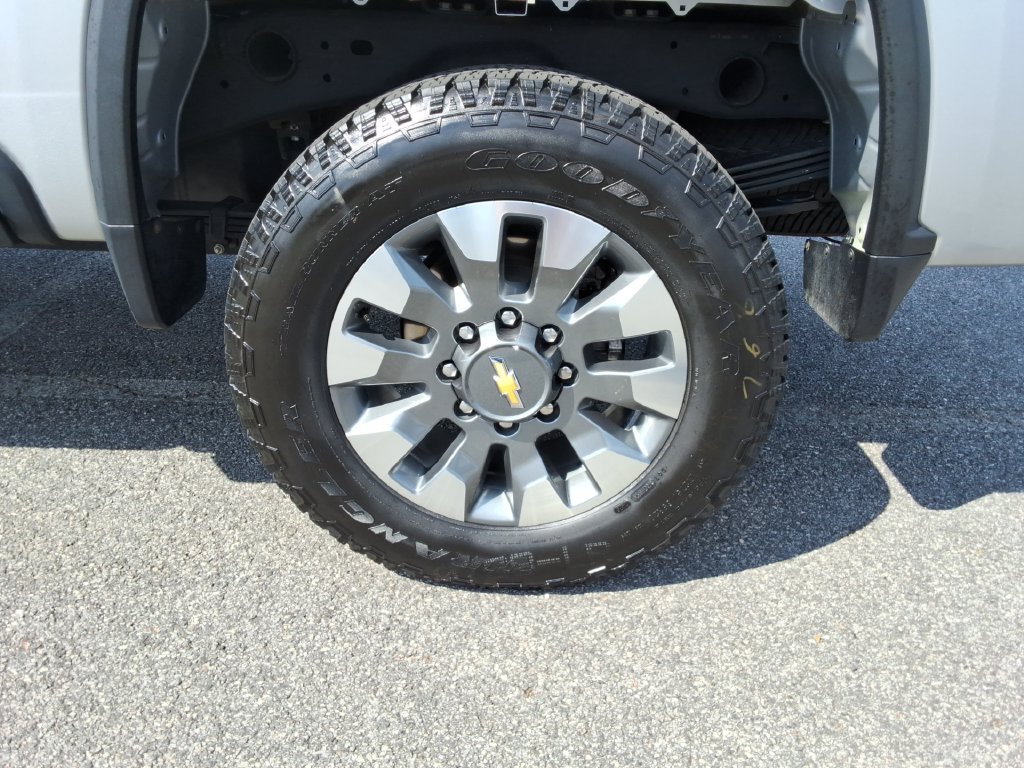 Certified 2022 Chevrolet Silverado 2500 Custom w/ Custom Value Package AWD/4WD image 13