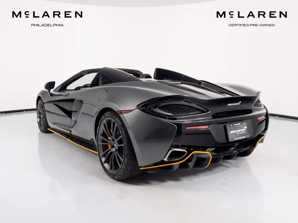 Used 2018 McLaren 570S Spider RWD image 8