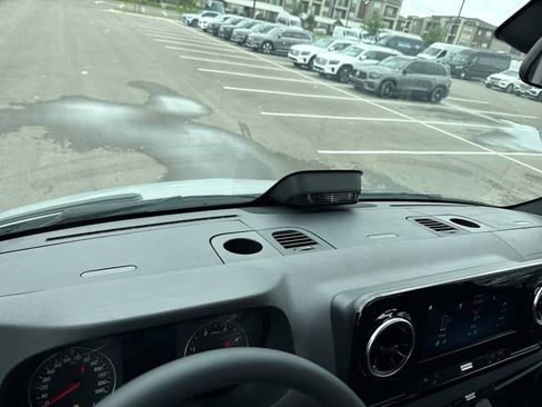New 2025 Mercedes-Benz Sprinter 2500 image 16