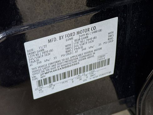 Used 2022 Ford Edge Titanium image 37