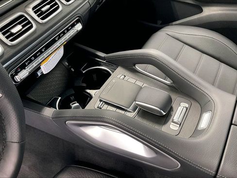 New 2026 Mercedes-Benz GLS 580 GLS 580 image 7