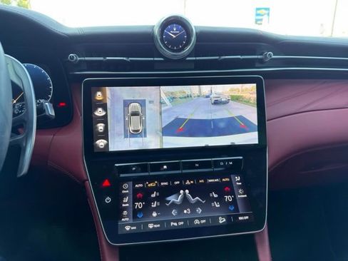 Used 2023 Maserati Grecale Modena AWD/4WD image 12