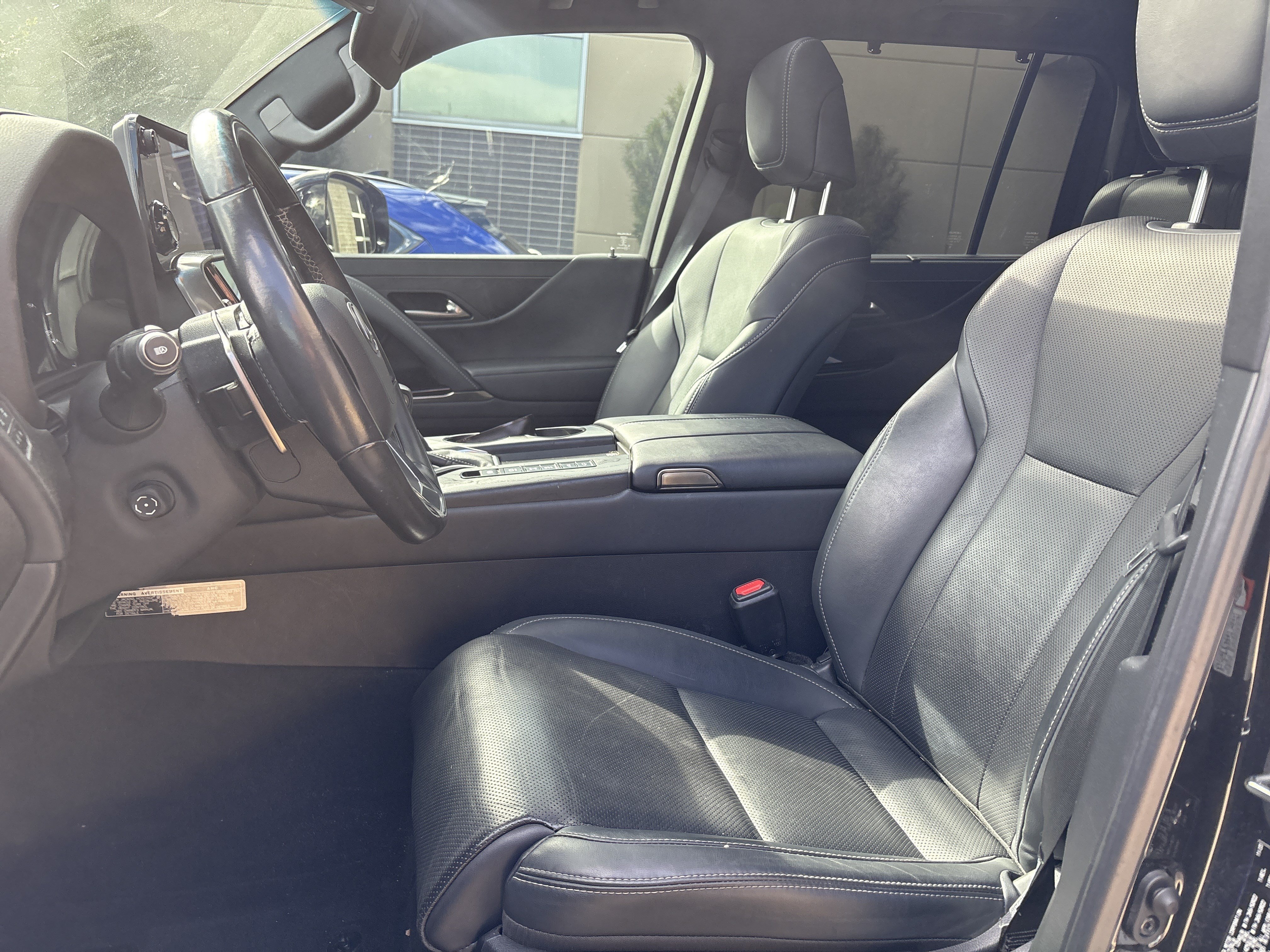 Used 2024 Lexus LX 600 4WD w/ Appearance Package image 16