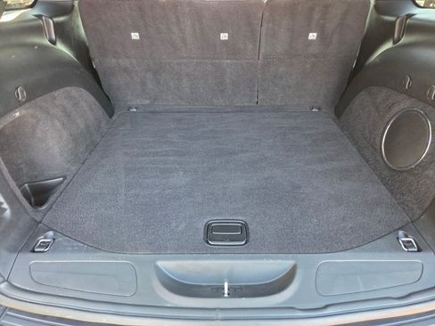 Used 2020 Jeep Grand Cherokee Laredo w/ Laredo X Package RWD image 17