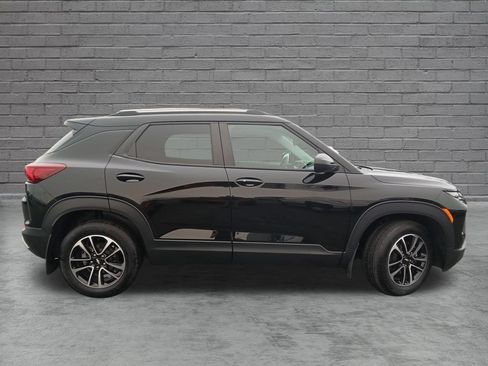 Used 2024 Chevrolet TrailBlazer LT w/ Driver Confidence Package AWD/4WD image 6
